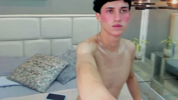 thom_ames 16-06-2026 Male sexyfeet bigtoys Video
