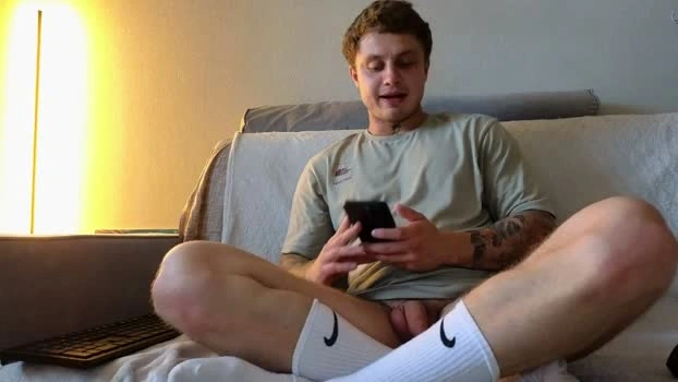 mike___magic 17-06-2026 Male legs Nude Video
