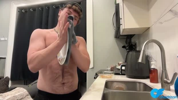 chadtitan 18-06-2026 Male play bigcock Video