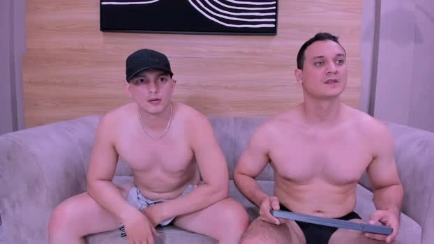 heteros_men 18-06-2026 Male bigballs Cam Video