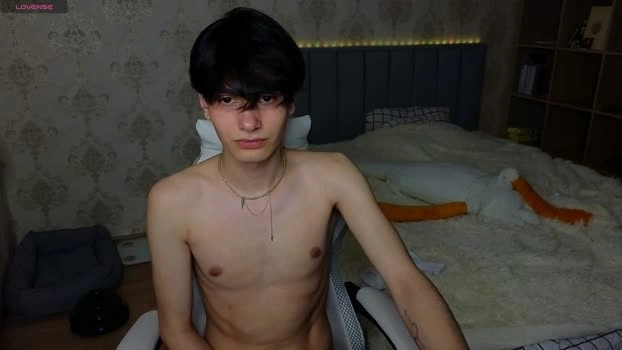 vilgelm_wow 18-06-2026 Male playtime spanking Video