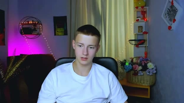 noah_nero 19-06-2026 Male kinky lick Video
