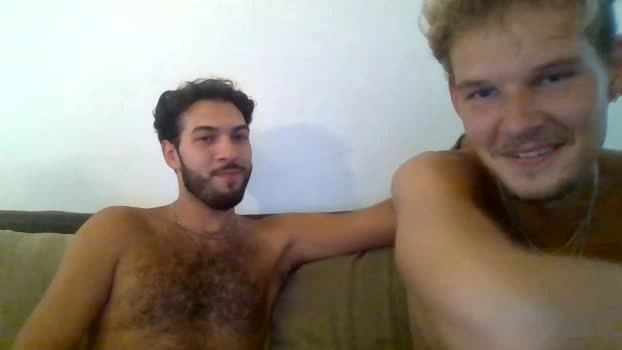 blondiexbrunette 21-06-2026 Male lick fingers Video