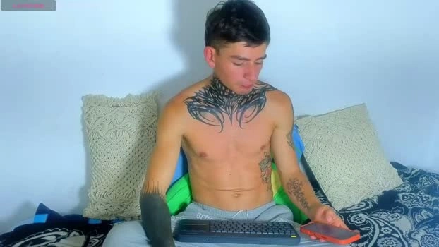 estebanchar_ 21-06-2026 Male hard fuckher Video