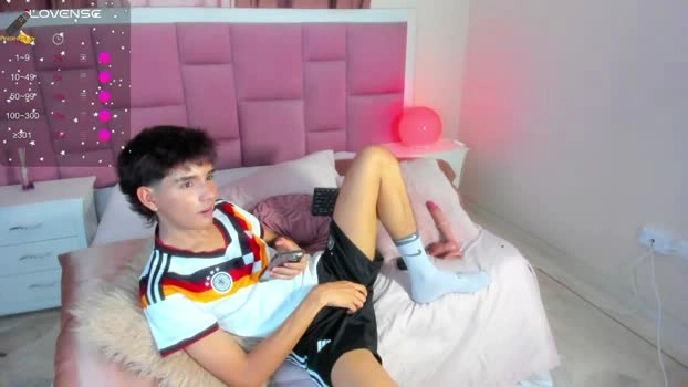 christopher_robin4 21-06-2026 Male prettyface oral Video