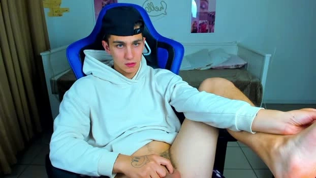 frank_mooree 22-06-2026 Male yummy handsome Video