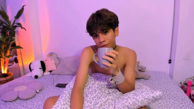 samy_twink 22-06-2026 Male Webcam naughty Video