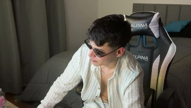 thomassex0 23-06-2026 Male kiss lush Video