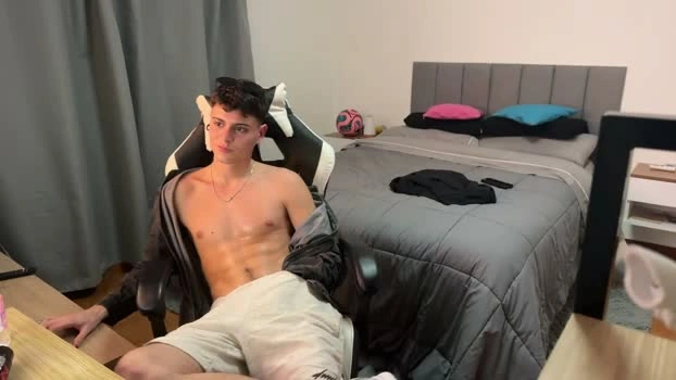 thomassex0 24-06-2026 Male big sexy Video