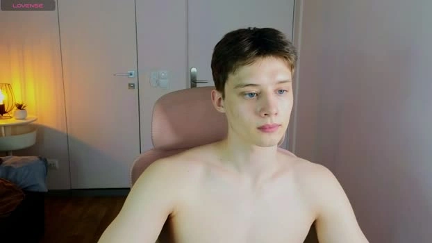 codyorien 24-06-2026 Male kiss spanking Video