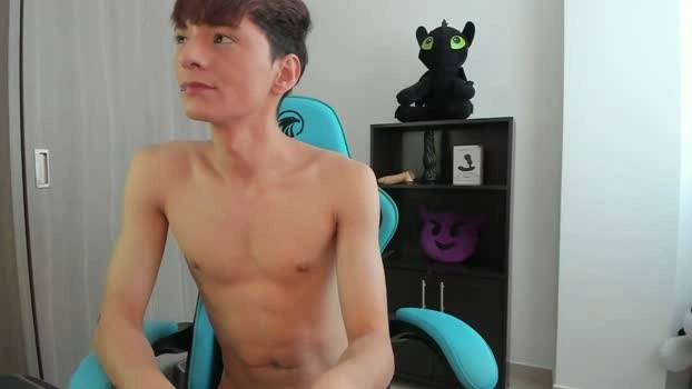 ryo_bleu 25-06-2026 Male suckshow sexyfeet Video