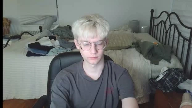 bugboy08 27-06-2026 Male prettyface strip Video