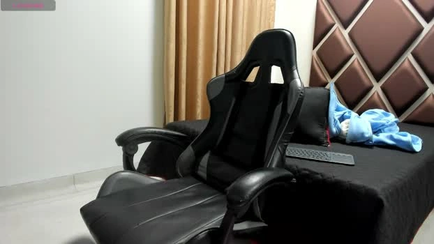 ithan_hot 01-07-2026 Male nude bigload Video