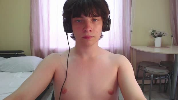 milan_vibe 30-06-2026 Male love Nude Video