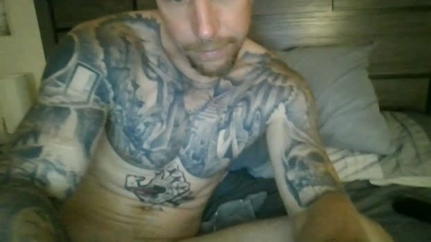 athletic_skater779 02-07-2026 Male striptease horny Video