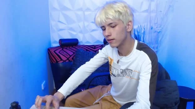 stich_23 02-07-2026 Male Porn suckshow Video