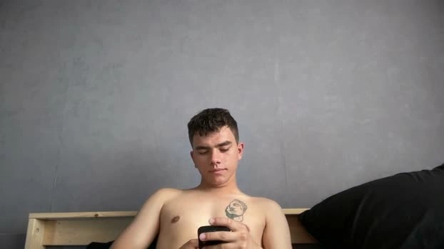 maxwoolf 04-07-2026 Male juicy fingering Video