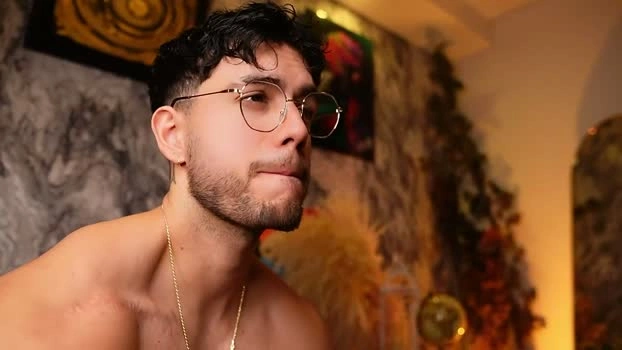 noha_miler 10-07-2026 Male Ass toys Video