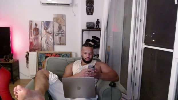 0_kingsley 11-07-2026 Male hot show Video