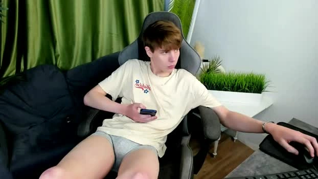 andyjey_ 12-07-2026 Male jerkoff kissing Video