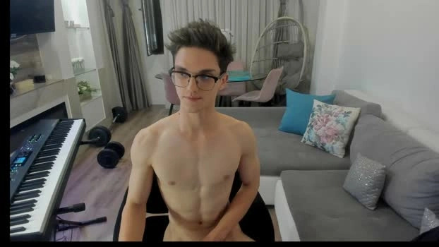 johnnyk8 12-07-2026 Male handsome lush Video