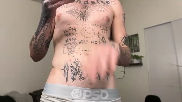 prettyboyszn 13-07-2026 Male kissing wank Video