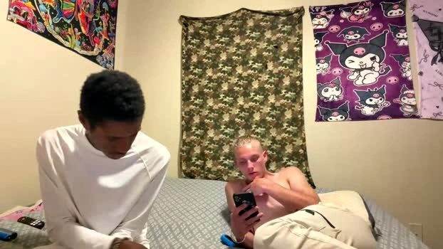 xzaviergray22 13-07-2026 Male Naked kiss Video