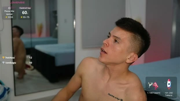 daddyrich4u 18-07-2026 Male sexybody kissing Video