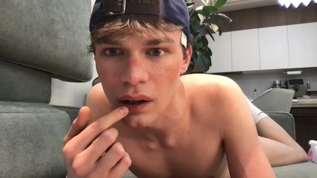 angelvesper 19-07-2026 Male kinky lick Video