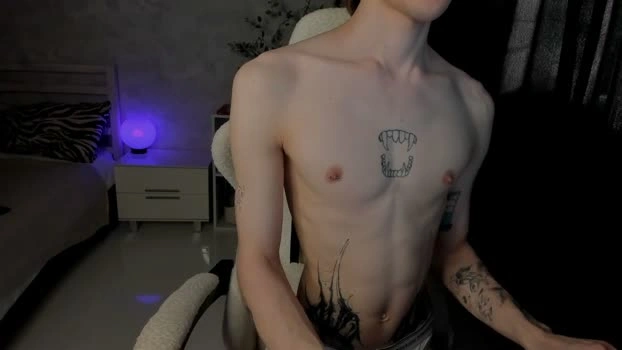 abslut 20-07-2026 Male fuckme Topless Video