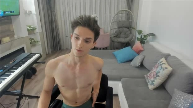 johnnyk8 19-07-2026 Male suckshow fingering Video