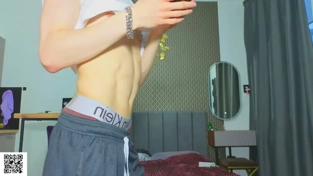 sluttsavage 20-07-2026 Male legs suckcock Video