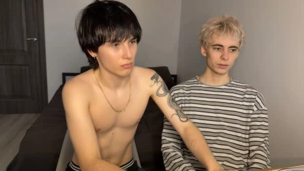 w1z1x 20-07-2026 Male moan sexyfeet Video