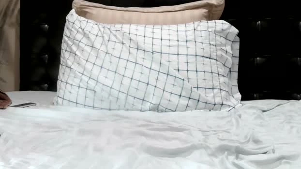 bj18643 22-07-2026 Male lick suckshow Video