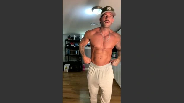 cadenhunterr 22-07-2026 Male Topless fuckface Video