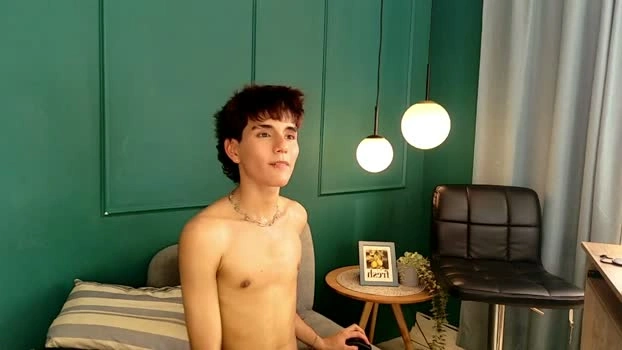 christopher_robin4 22-07-2026 Male XXX kink Video