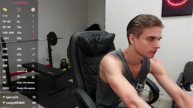 damien_dallas 26-07-2026 Male suckcock horny Video