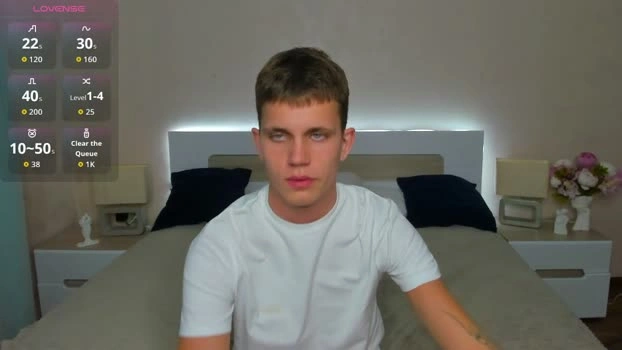 m0neyken_ 26-07-2026 Male toys jerkoff Video