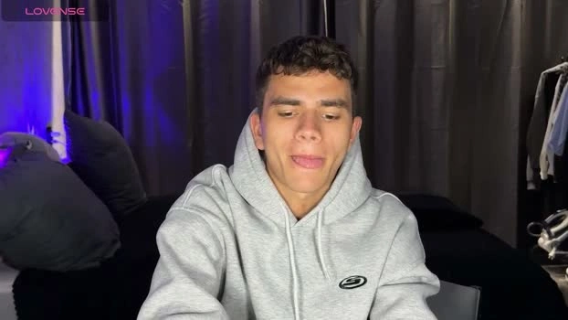maxwoolf 25-07-2026 Male prettyface love Video