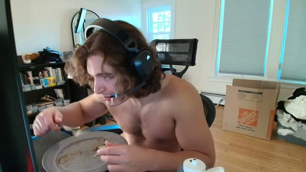 twotwntytwo 25-07-2026 Male suckcock sexykitty Video