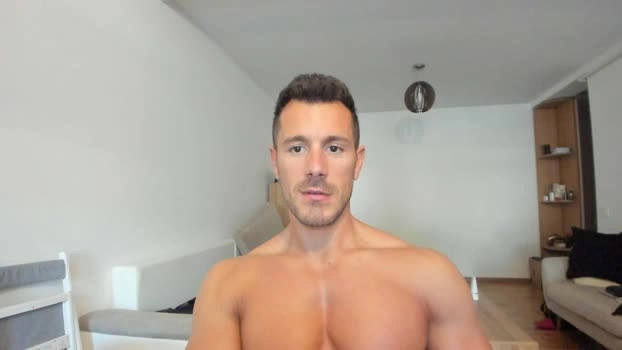 roberto4ever 27-07-2026 Male kissing sexy Video