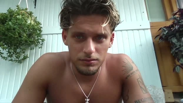 roberto_twink1 26-07-2026 Male spank kiss Video