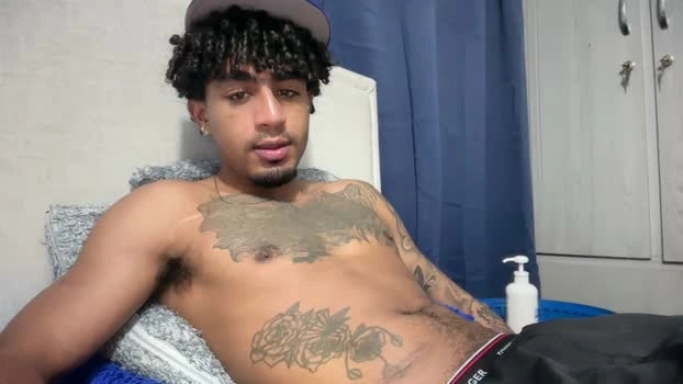 dominic_brand 27-07-2026 Male legs deep Video