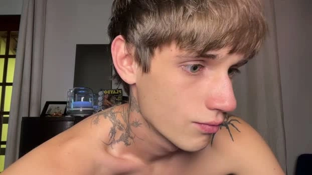 mason_gallagher 28-07-2026 Male kissing jerking Video