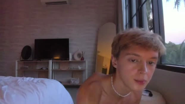angel_andreww 01-08-2026 Male twink bigload Video