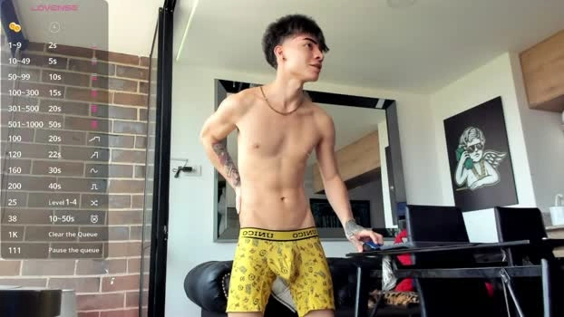 pretur_crubaa 01-08-2026 Male Gay big Video