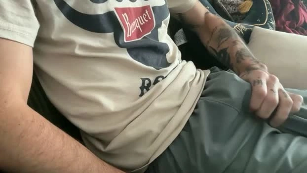bigsoldierr 02-08-2026 Male Topless kiss Video