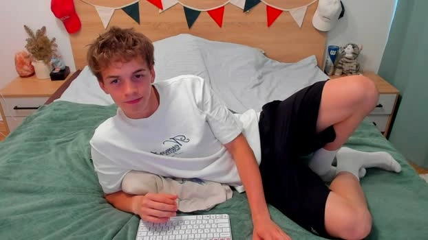 lanny_fandi 03-08-2026 Male sex sexyfeet Video
