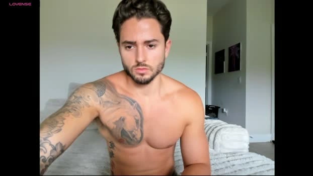 zaylanez 03-08-2026 Male lick handsome Video
