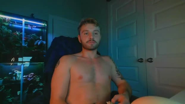 bartendertwunk 05-08-2026 Male Topless ass Video